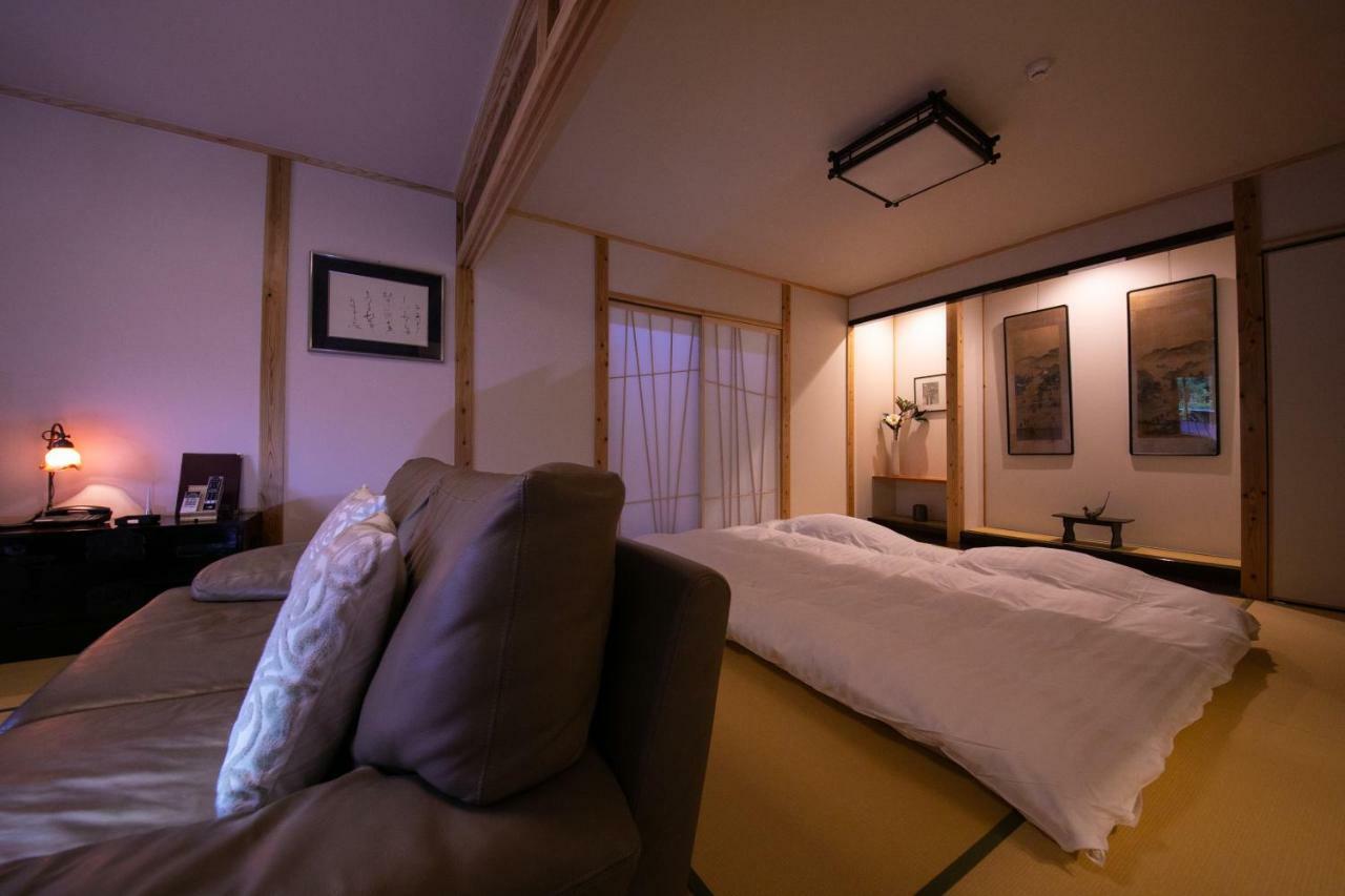 Oyado Den Rikyu Hotell Yufu Exteriör bild